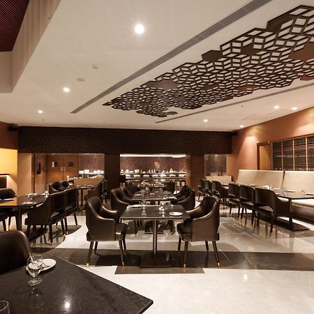 Pharos Hotels Chennai Zewnętrze zdjęcie