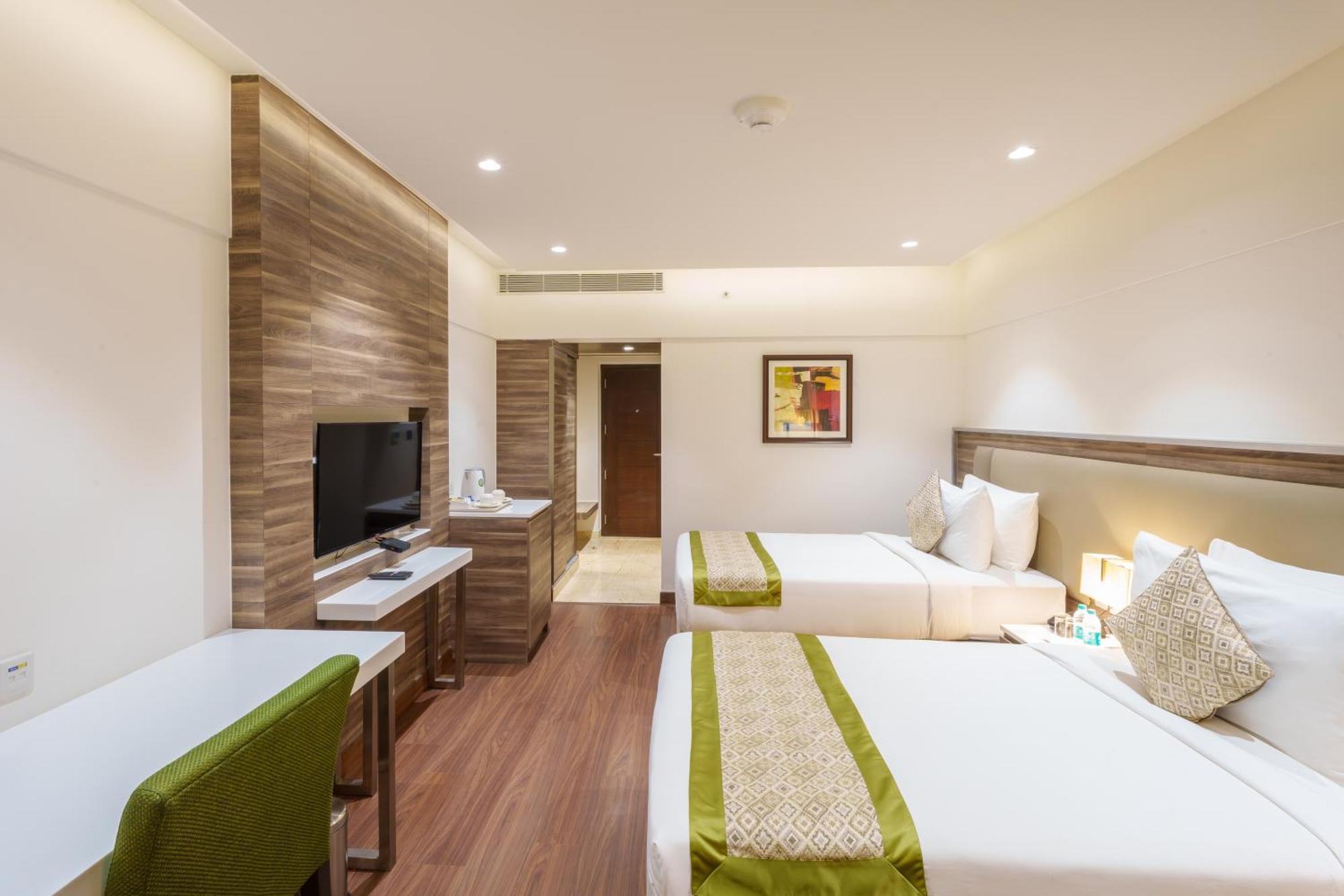 Pharos Hotels Chennai Zewnętrze zdjęcie