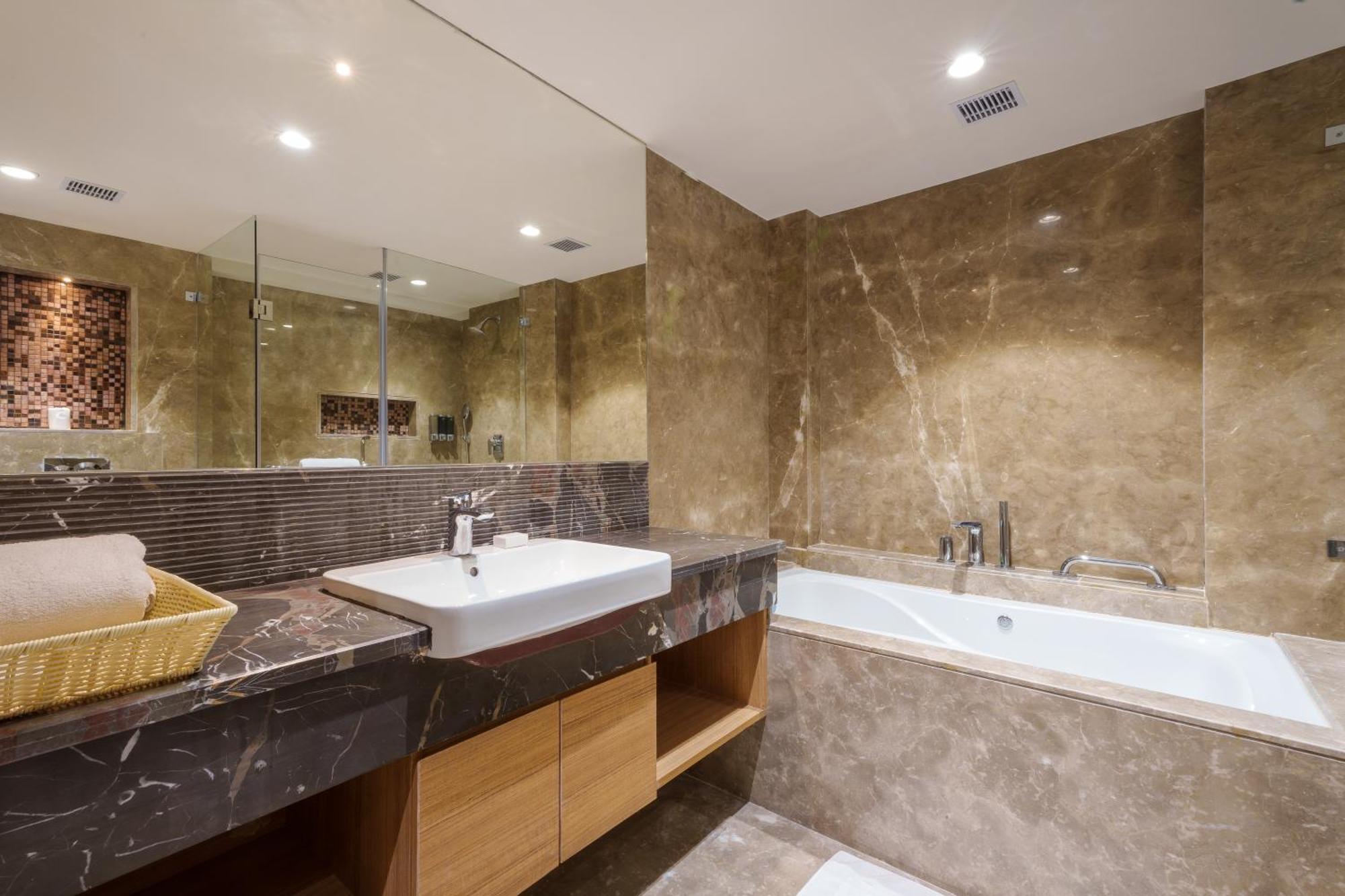 Pharos Hotels Chennai Zewnętrze zdjęcie