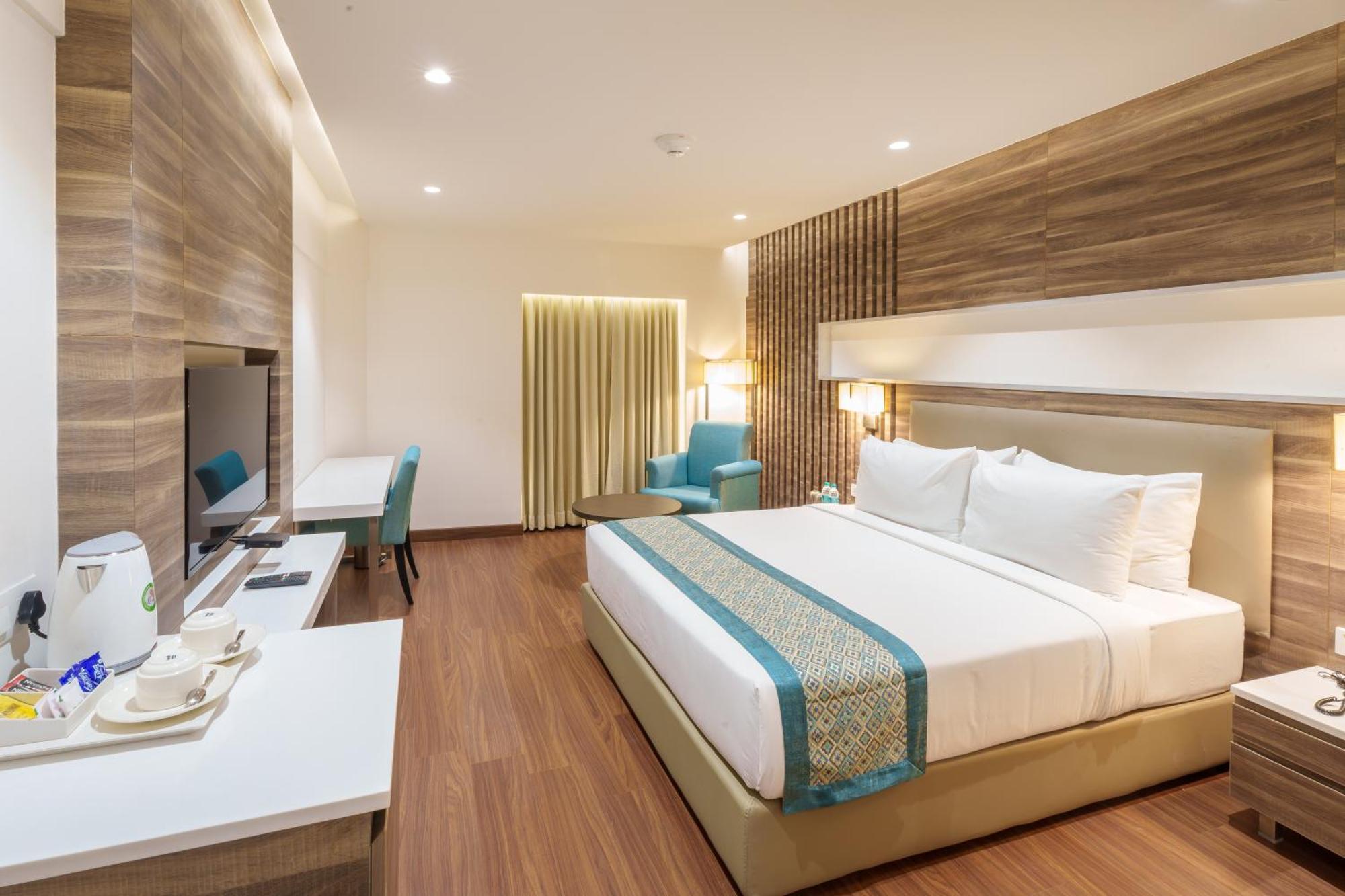 Pharos Hotels Chennai Zewnętrze zdjęcie